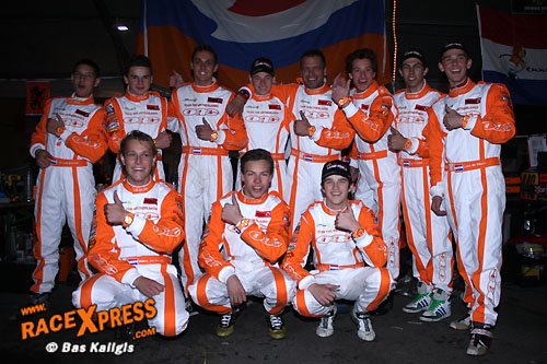 Team Netherlands met Ice-Watch op tijd aan de start in Portugal